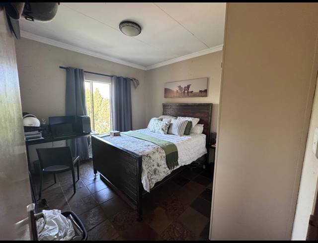 1 bed property to rent in WELTEVREDENPARK